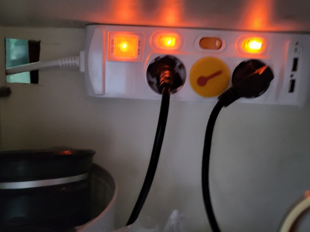 지앤탭 개별 USB 멀티탭 3구 S-USB316A 안전커버 랜덤발송