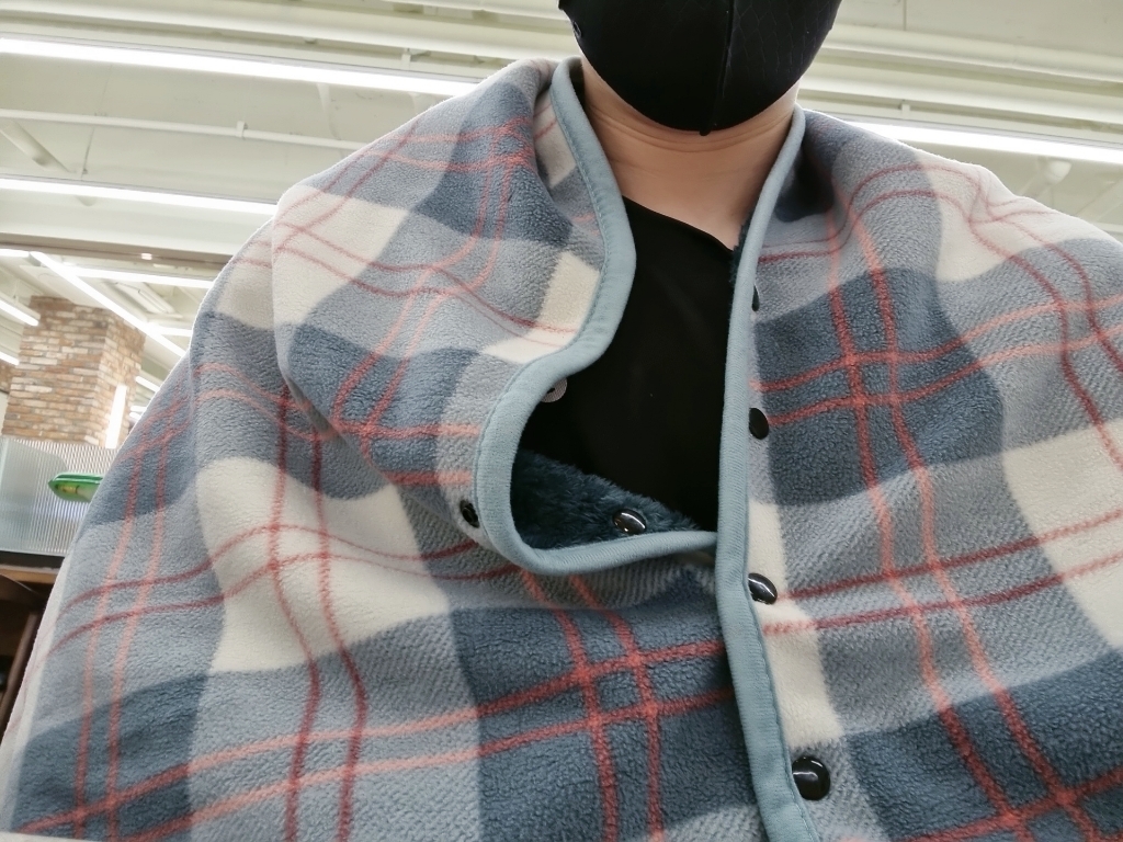매이템 무릎담요파우치포함 똑딱이담요 망토 밍크담요 사무실담요 극세사담요 차량용담요 차박 카페 캠핑담요