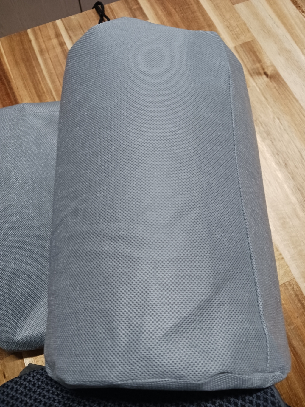 에이그라운드 더 블랙 메모리폼 휴대용 캠핑 여행 차박 항균 베개 AB