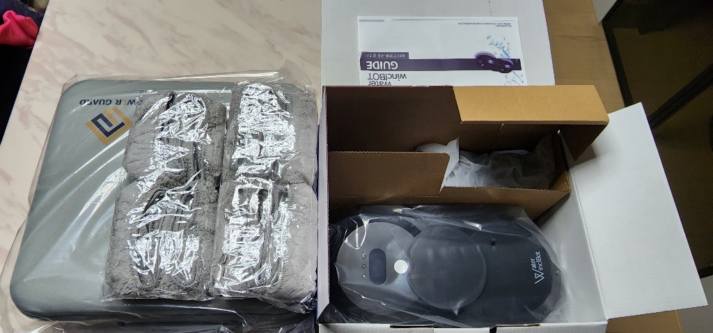 파워가드 워터 윈클봇 WWB-S700 유리창 창문 로봇청소기 물자동분사 초슬림 5년무상 국내인증