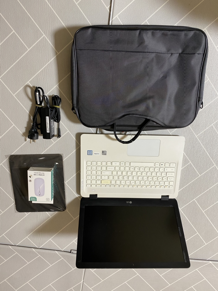 울트라C 15UB470 156인치 i5-6200U SSD장착 윈도우11설치