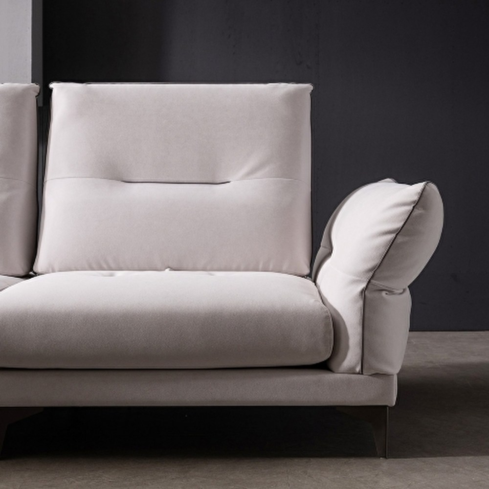 구름 위를 걷는 듯한 편안함, 쉐우드가구 몰리스 소파로 당신의 거실에 스윙을 더하세요!