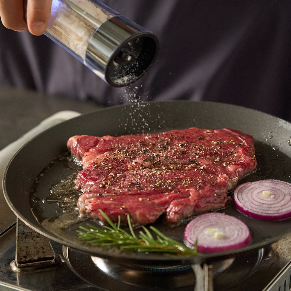 맛의 극대화를 위한 필수 도구: 프로살림 전동 소금 후추 그라인더