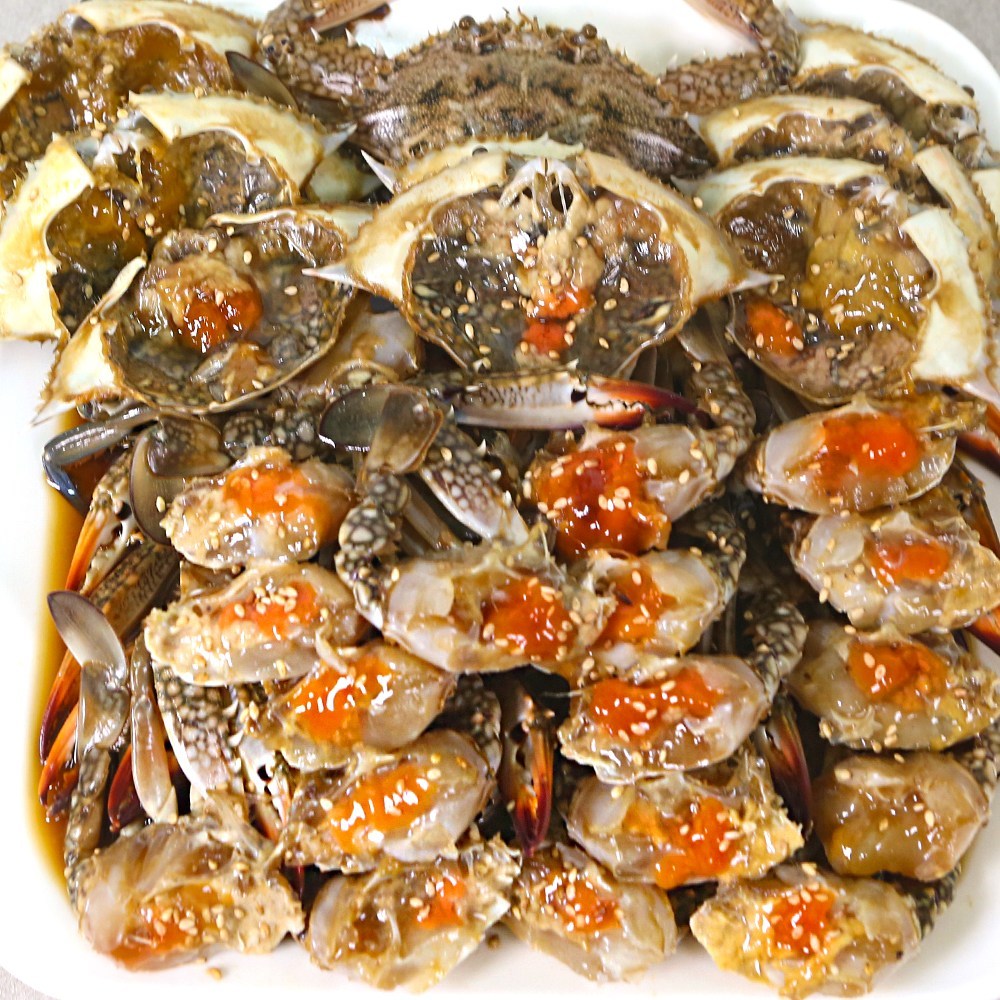 입안 가득 퍼지는 풍미, 순이네 알배기 암꽃게 간장게장!