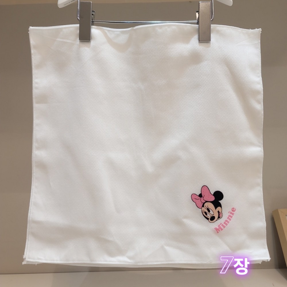 부드러움과 사랑스러움으로 아기 피부를 감싸는 아가방 디즈니 베이비 손수건 세트
