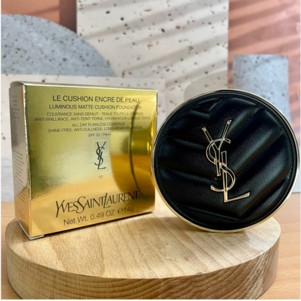 모든 순간을 특별하게 만들어주는 입생로랑 쿠션