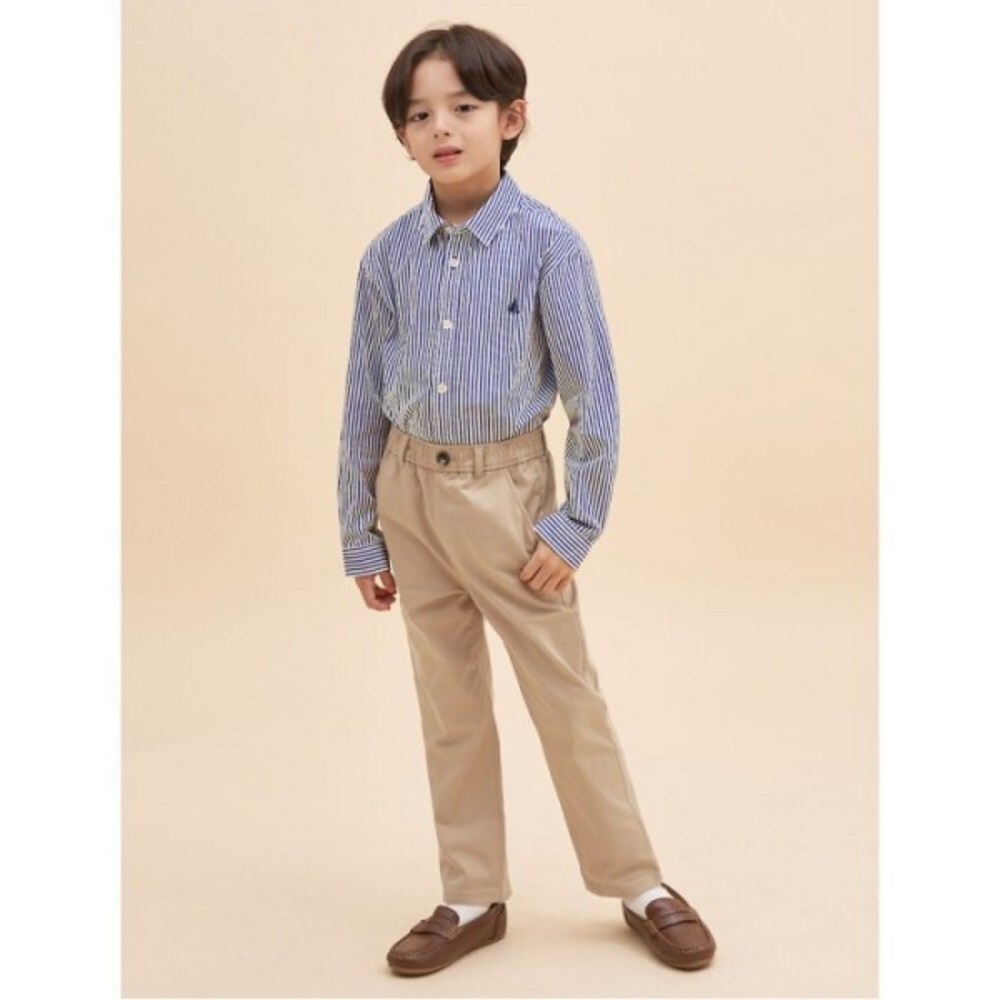 클래식한 스타일과 편안한 착용감의 빈폴키즈 에센셜 스트라이프 셔츠
