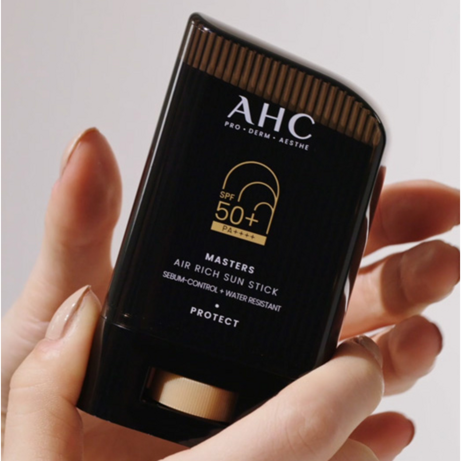 여름철 필수 자외선 차단제