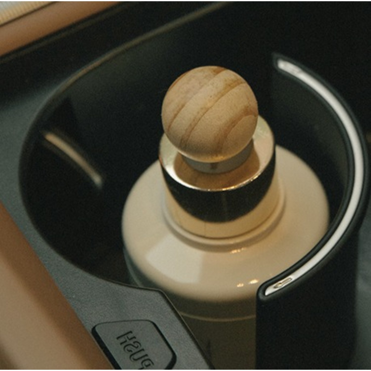 숲 속 정원의 향기로, 당신의 드라이빙을 힐링의 시간으로.