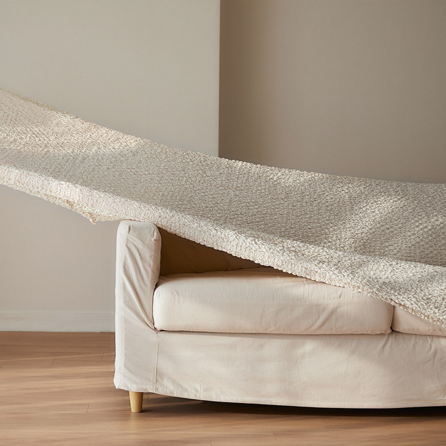 편안함과 실용성을 갖춘 베베데코 올핏 쇼파 커버 베베데코