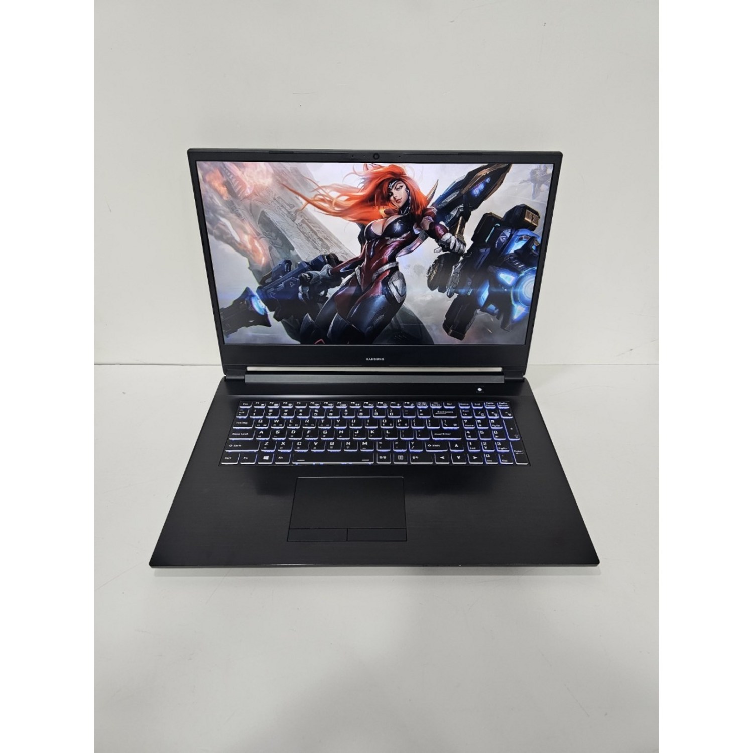 거침없는 작업, 뛰어난 그래픽 - 한성 17인치 그래픽 노트북