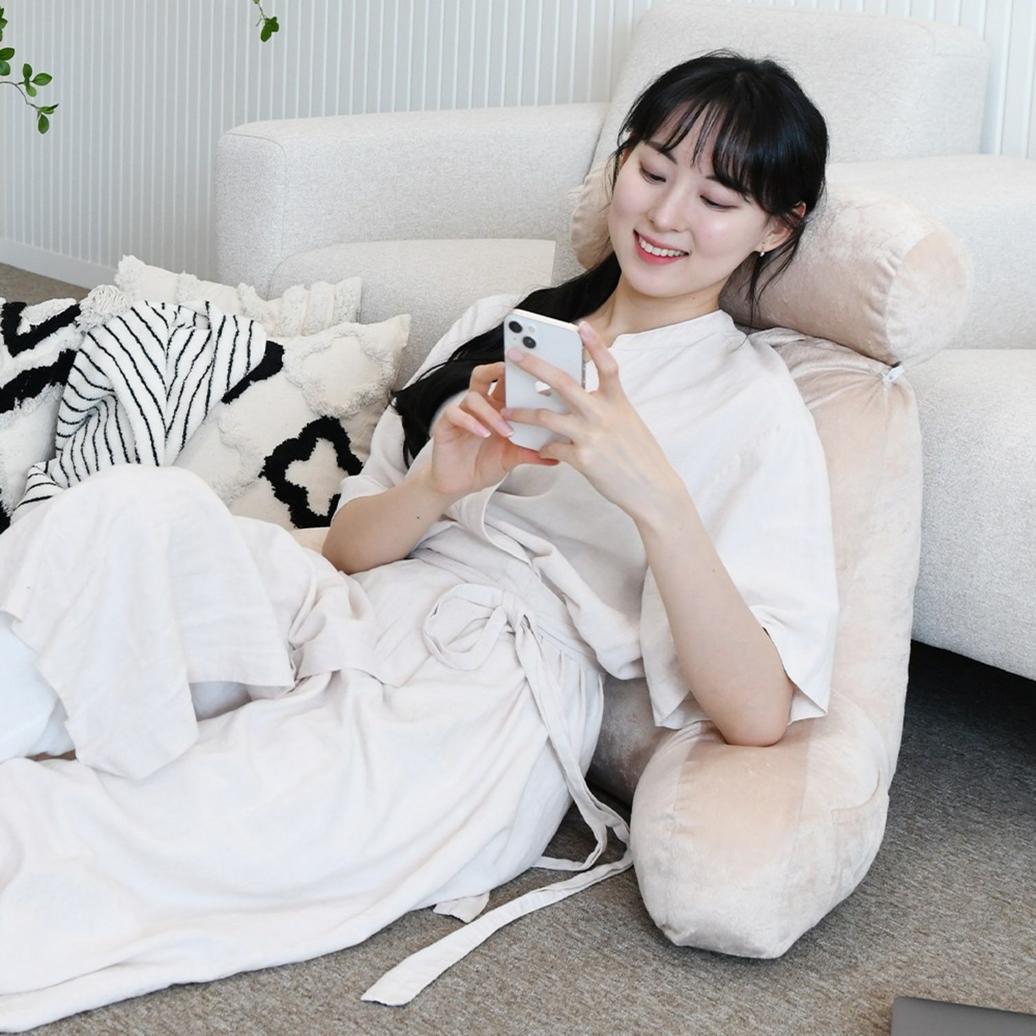 편안함을 선사하는 다용도 쿠션