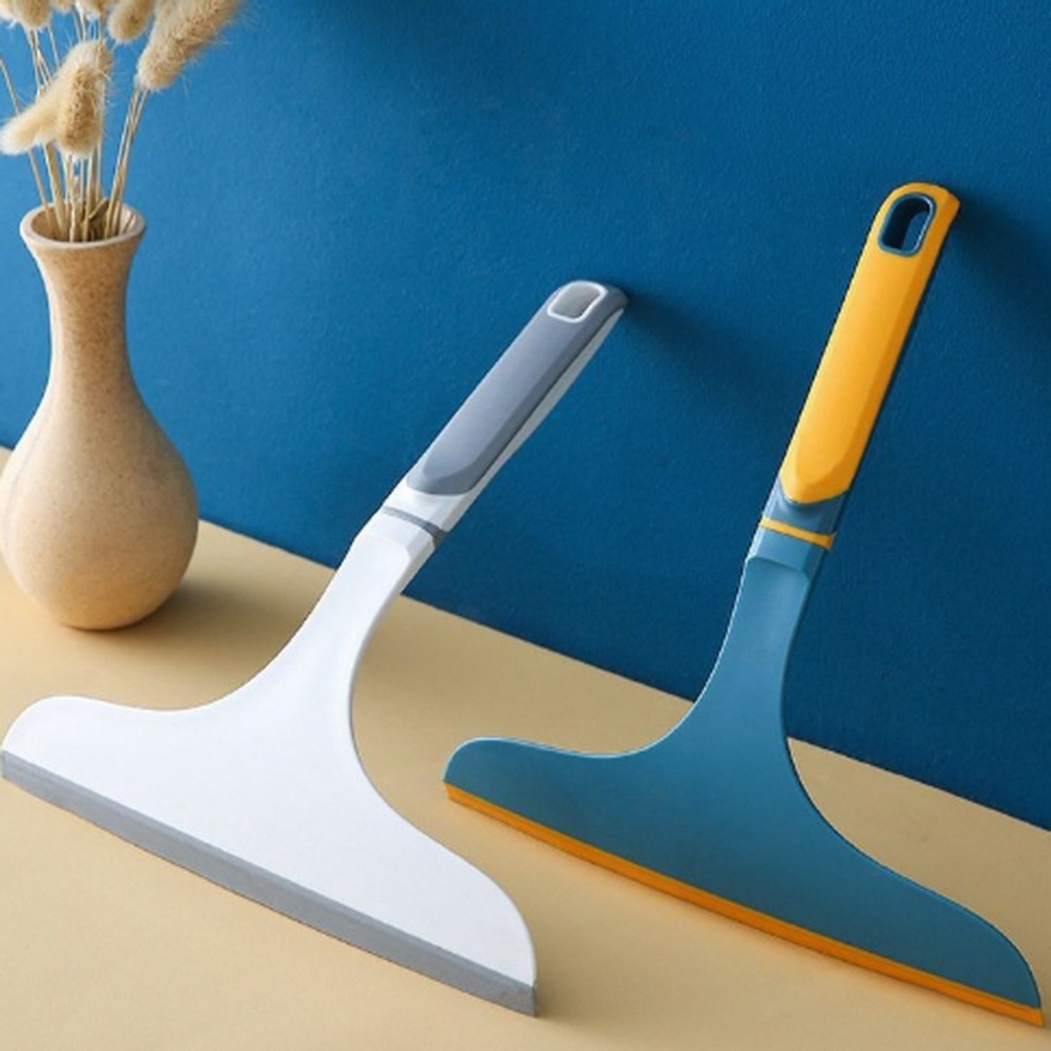 물기가 줄줄 흐르는 집안, 클릭퓨처스 물기제거 스퀴지로 해결하세요!