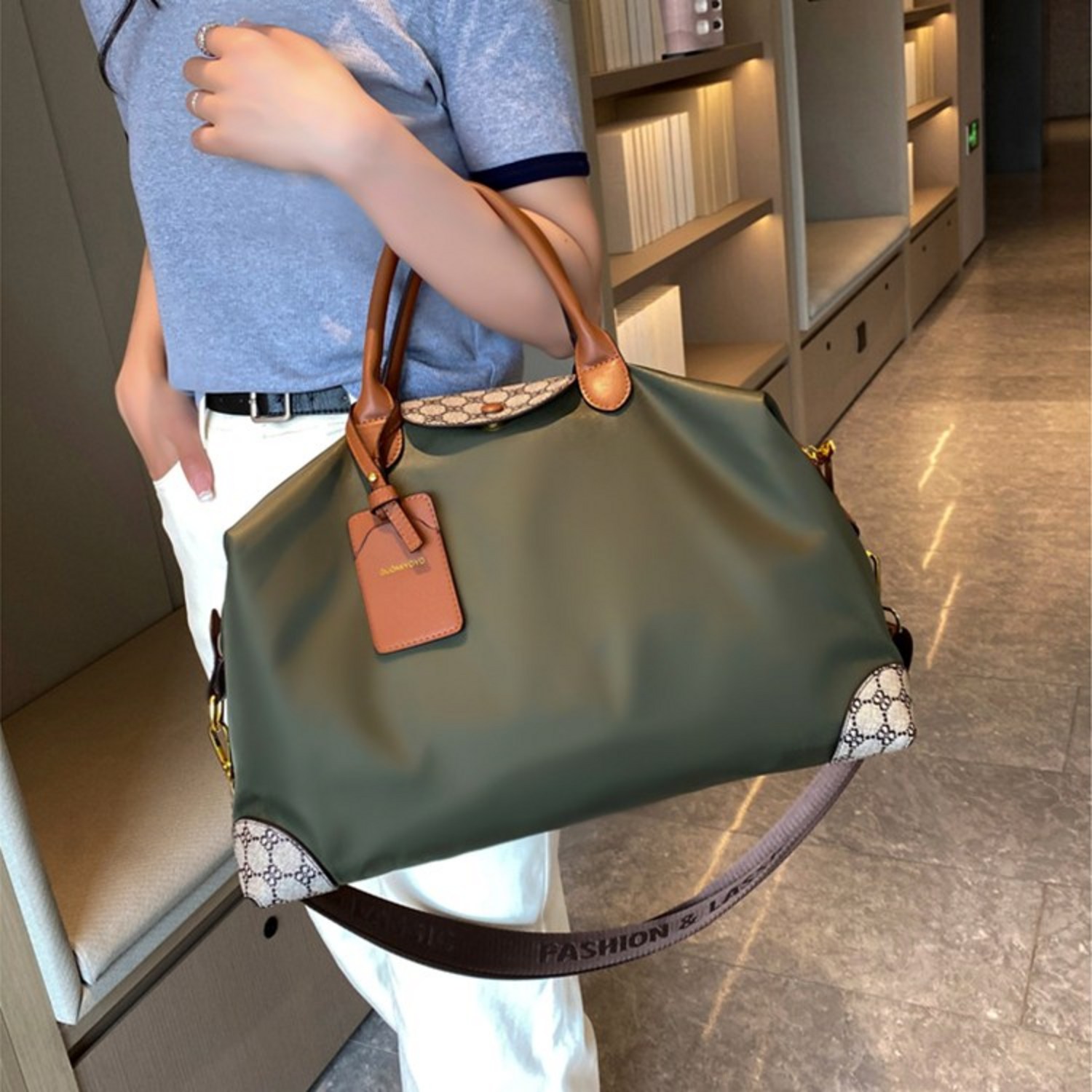 당신의 모험을 돋보이게 하는 필수품