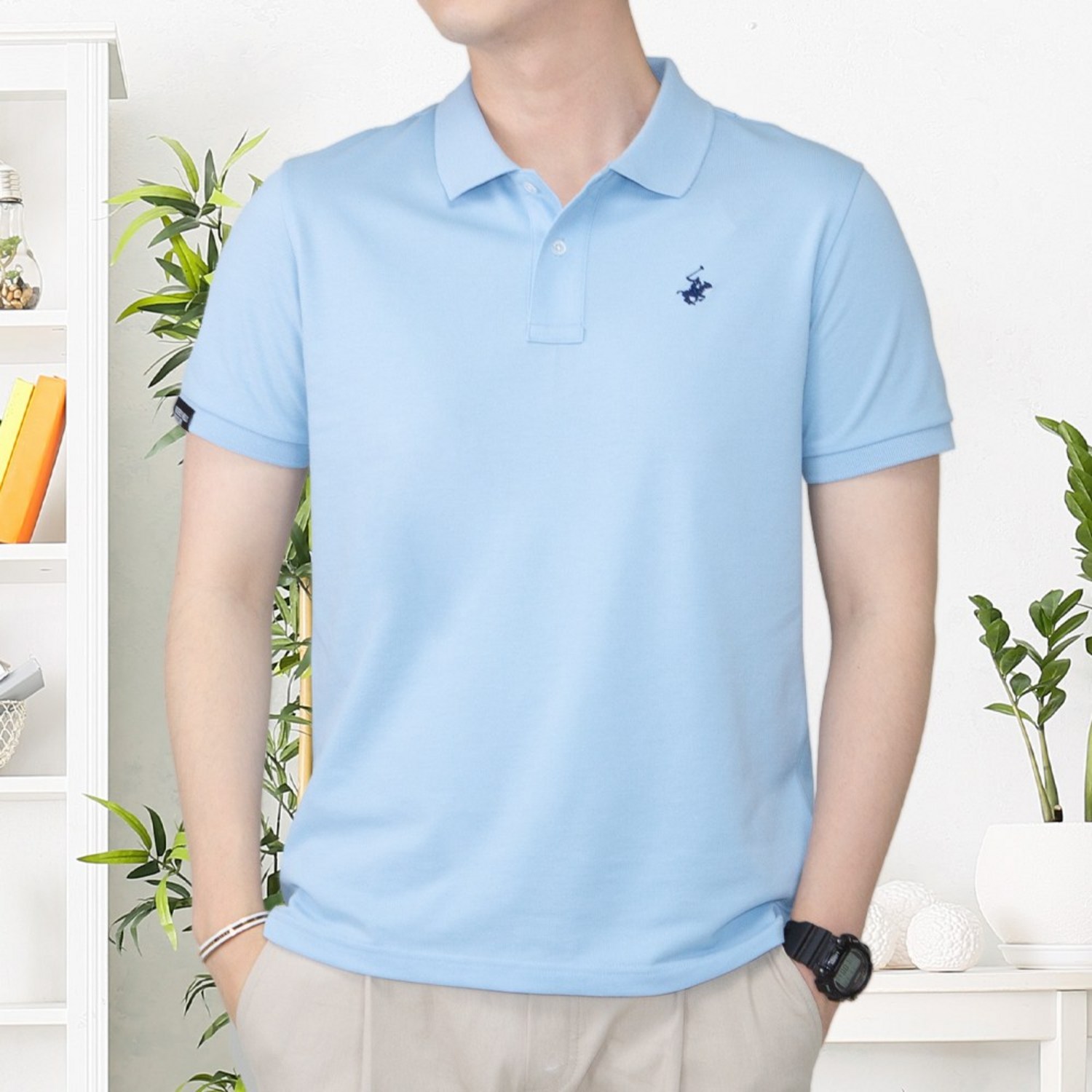 스타일과 편안함을 모두 갖춘 비버리힐즈 폴로클럽 베이직 카라 티셔츠, 지금 놀라운 할인가로 만나보세요!
