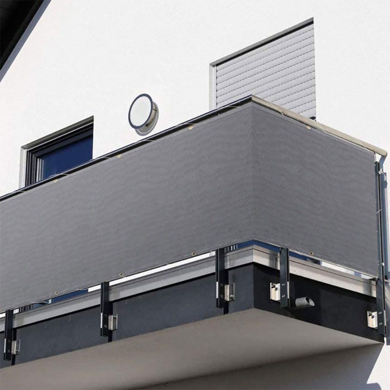 사생활을 보호하고 공간을 쾌적하게 만드는 발코니 가림막