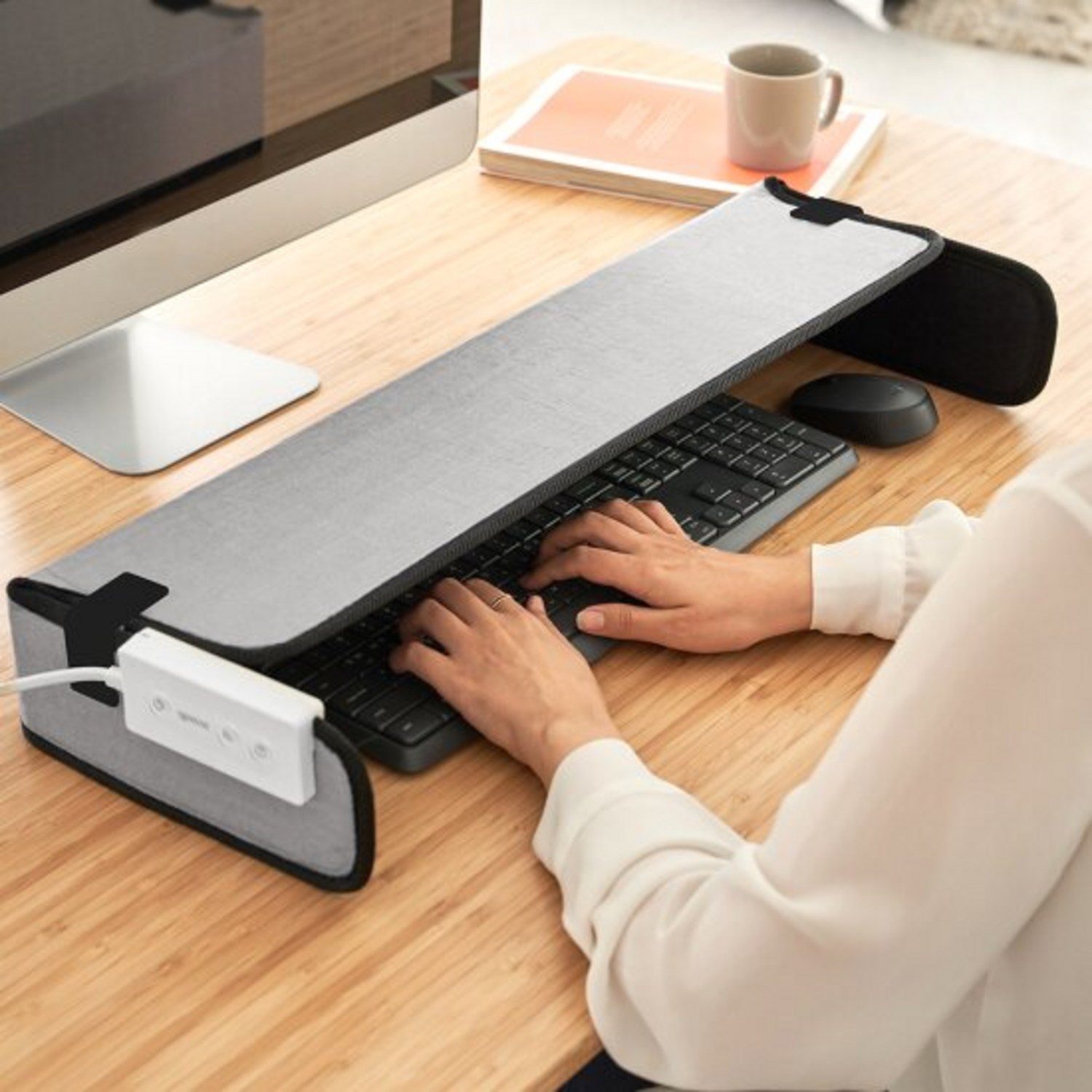 스쿱 데스크 히팅패드, 꽁꽁 언 손을 녹이는 따뜻한 선물