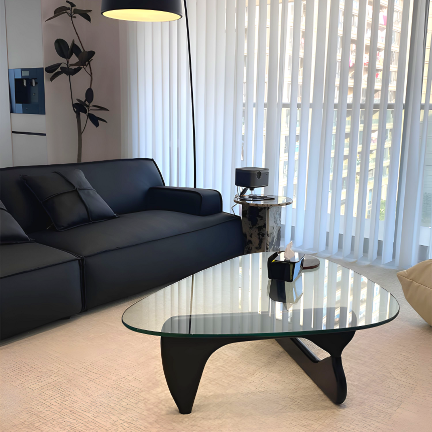 이사무노구치 디자인과 합리적인 가격의 조화, 테르소 소파 테이블로 거실의 품격을 높여보세요!