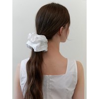 meringue silky scrunch - white