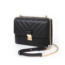 클루 하프퀼팅 플랩백