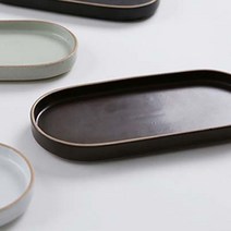 에라토 옳음 타원접시, 브라운