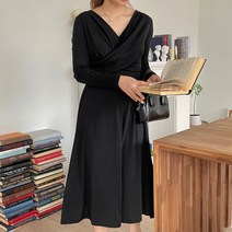 메리로지 꼬임 브이넥 원피스