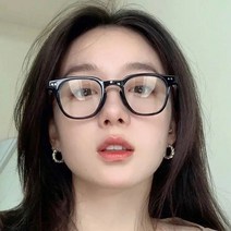 기본뿔테안경 내추럴 스타일 코디 노메이크업 가벼움