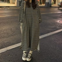 흰티 에 잘어울리는 실용성 높은 데일리 베이직 캐주얼 스트라이프 원피스 결혼식복장 가디건