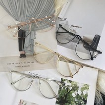 아이유 패션 예쁜 체인 포인트 반무테 블루라이트 차단 안경 시력보호 자외선 청광