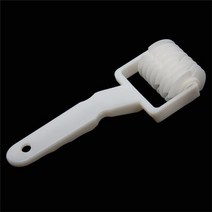 1pc 고품질 파이 피자 커터 페스트리 bakeware 엠보싱 반죽 롤러 격자 롤러 커터 케이크 도구 플라스틱 베이킹 도구, m