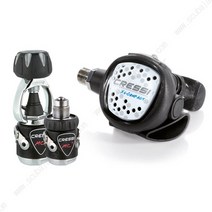 CRESSI 크레씨 XS컴팩트 MC9 호흡기 레귤레이터, 요크, 블랙