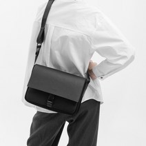 퀄팩 커렌트 스몰 메신저백 341