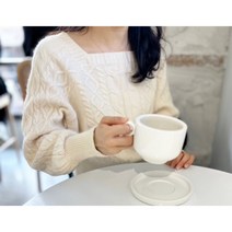 [당일출고] 그린색 초록색 아이보리색 꽈배기 스탠다드 스퀘어넥 니트 고다긴즈 데이트룩 캐주얼룩
