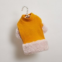 Fur 슬리브 터틀넥