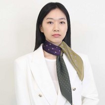 여자 명품 쁘띠 스카프 트리플 닷 카키 간절기 코디 실크 터치 모던