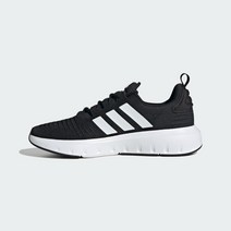 (아디다스100%정품) 스위프트 런 런닝화 Core Black / Cloud White