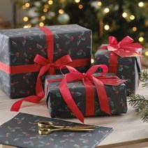 홀리 크리스마스 포장키트 Holly Wrapping Paper with Gift Tags and Ribbon