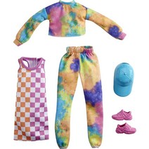 바비 패션스 의류 세트 2종 옷을 입은 2개의 인형 포함 홀치기 염색Tie-Dye 조깅 바지 및 스웨트셔츠 체스판 무늬 드레스 파란 모자 핑크 스니커즈 만 3-8세 아동용