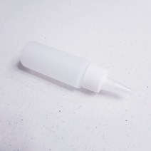 HDPE 공병 60ml 반투명 원색 용기 뾰족캡 / 리필용기 소분용기 화장품 세제 시약 과학 실험 미술놀이 세차 소분 내화학 용액 보관, 검정색 뾰족캡(일체형), 반투명(원색) 용기