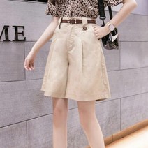 협력브랜드 여자 무릎위 5부 기장 밸트포함 큰단추 포인트 반바지