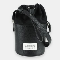 디몬트 22 F/W 마르지엘라 5AC 로고 패치 버킷백(블랙) S56WG0164 P4348 T8013