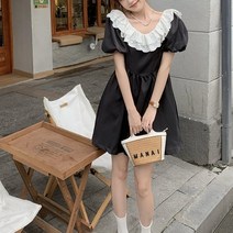 잇츠스타일 여성 U넥 배색 펀칭 레이스 카라 유니크 키작녀 블랙 반팔 미니원피스