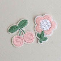 (2개)핑크꽃과 체리 봉제식 와펜 뜨개장식 자수패치 와팬 헤어핀만들기 귀여운와펜