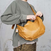 벅시루 여성 크로와상 소가죽 크로스 슬링백 516