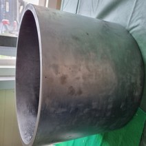 도가니 크루시블 쇳물 녹이는 담아두는 용기.