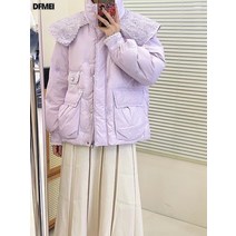 와일드 칼라 다운 귀여운 흰 반코트. 여 덕 다운