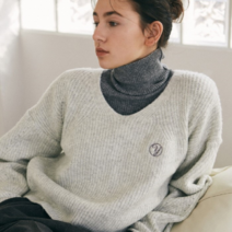 얀써틴 MODERN NECK SOFT KNIT_GRAY (9390391)