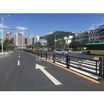차선분리대 안전 난간 유턴방지 도로 안전 시설 충돌