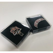 방탄소년단 팝업스토어 POP UP STORE 맵솔 뱃지 badge DNA BOY WITH LOVE
