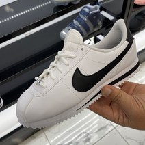 나이키 코르테즈 베이직 GS 흰검 화이트 블랙 904764-102 런닝화